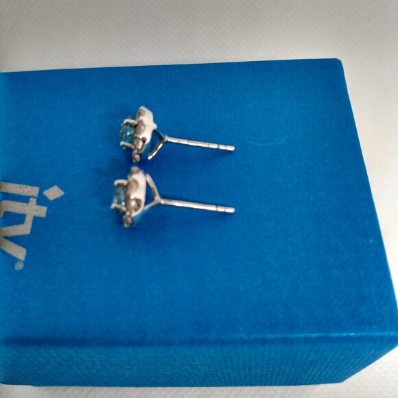 Cambodian blue zircon earrings - Picture 4 of 7